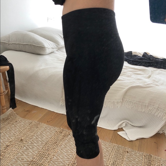 Zella Pants - Zella Live-in Leggings- Capris